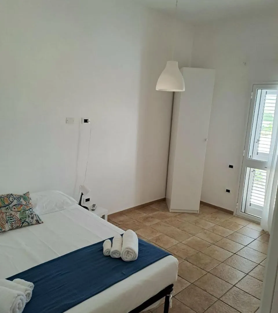 Villa Del Poeta Montallegro 0*,